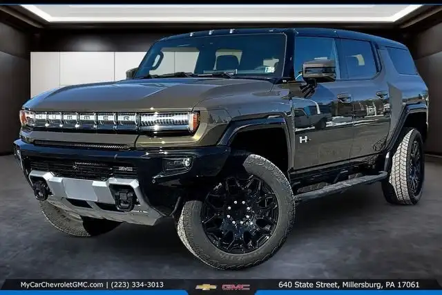 2025 GMC Hummer EV 2X SUV's photo