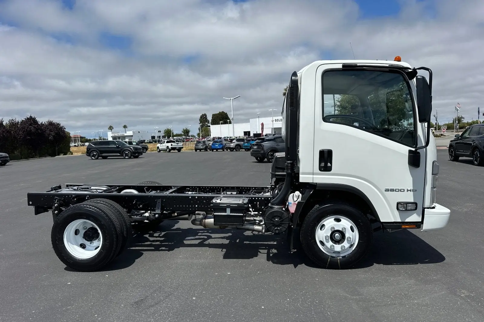2026 Chevrolet Low Cab Forward 3500 Gas 109" WB Regular Cab photo 3