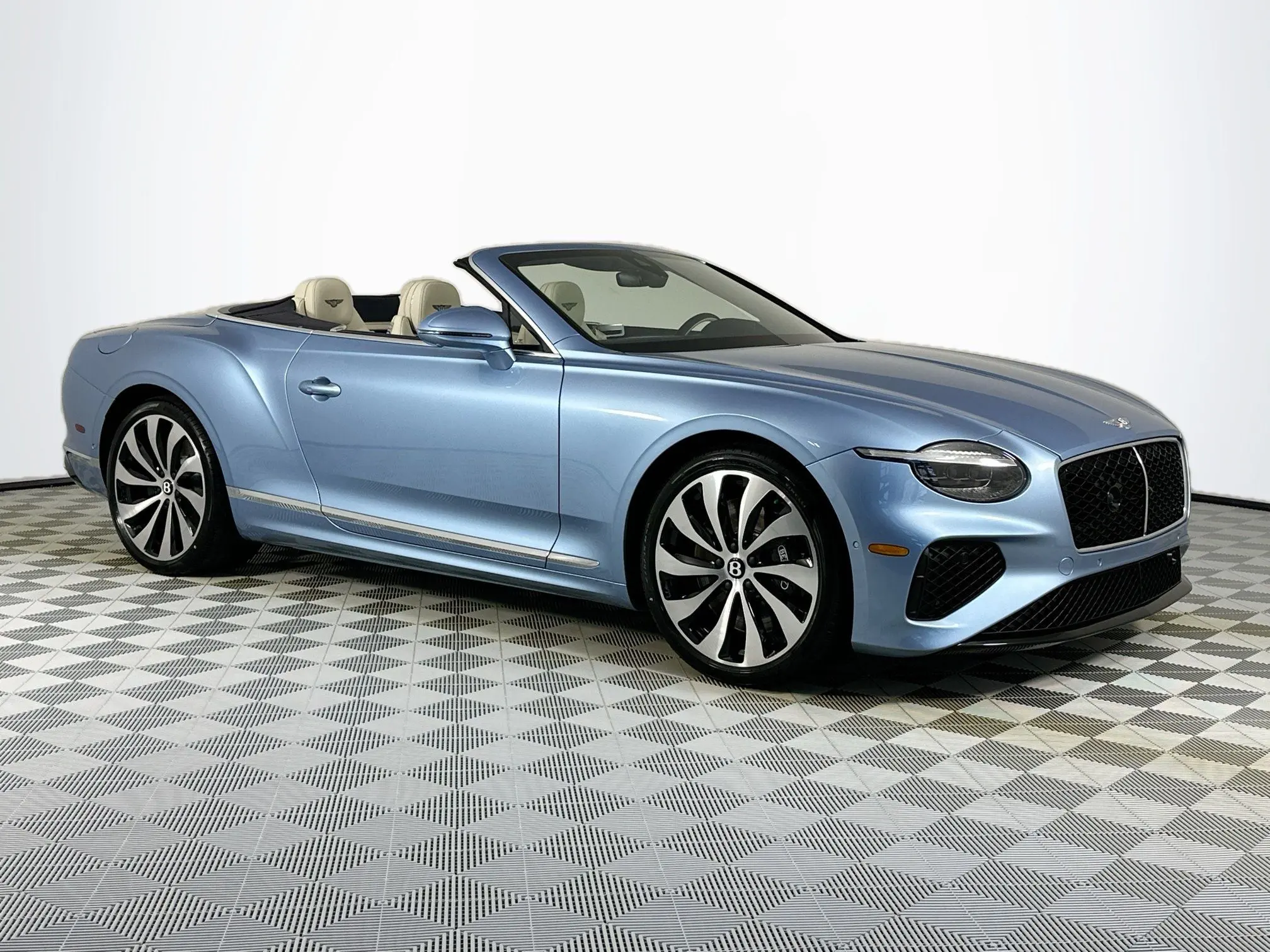 2026 Bentley Continental GT Base photo 3