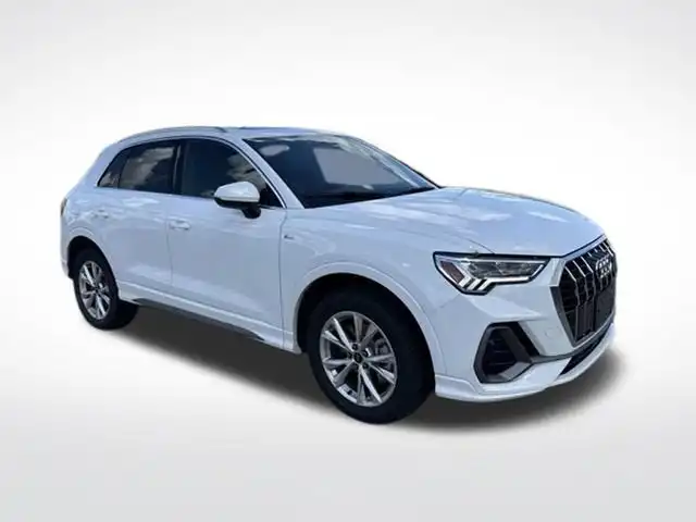 2025 Audi Q3 45 TFSI S Line Premium quattro's photo