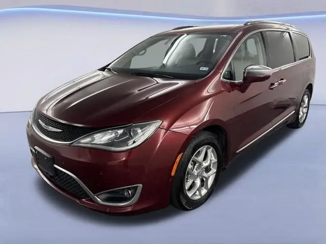 2020 Chrysler Pacifica Limited photo 3