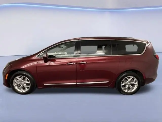 2020 Chrysler Pacifica Limited photo 4
