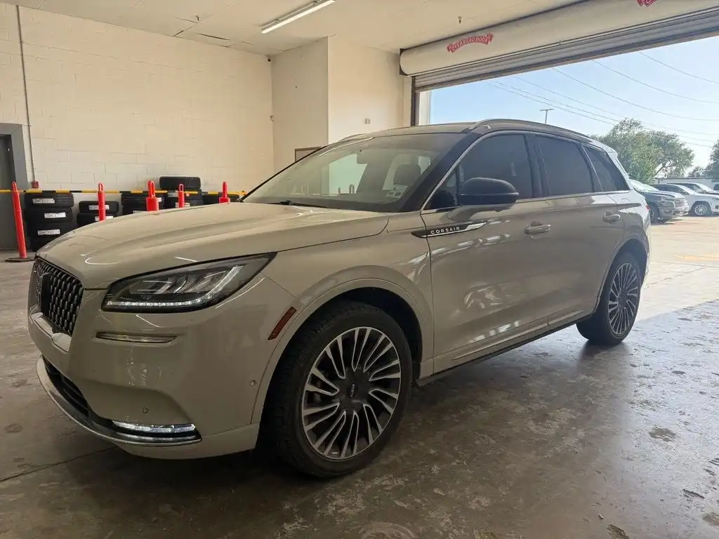 2020 Lincoln Corsair Reserve AWD's photo