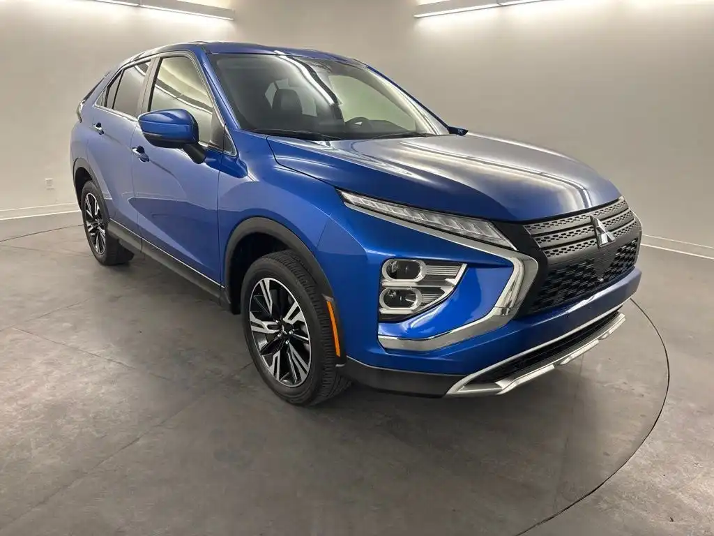 2024 Mitsubishi Eclipse Cross SE S-AWC's photo