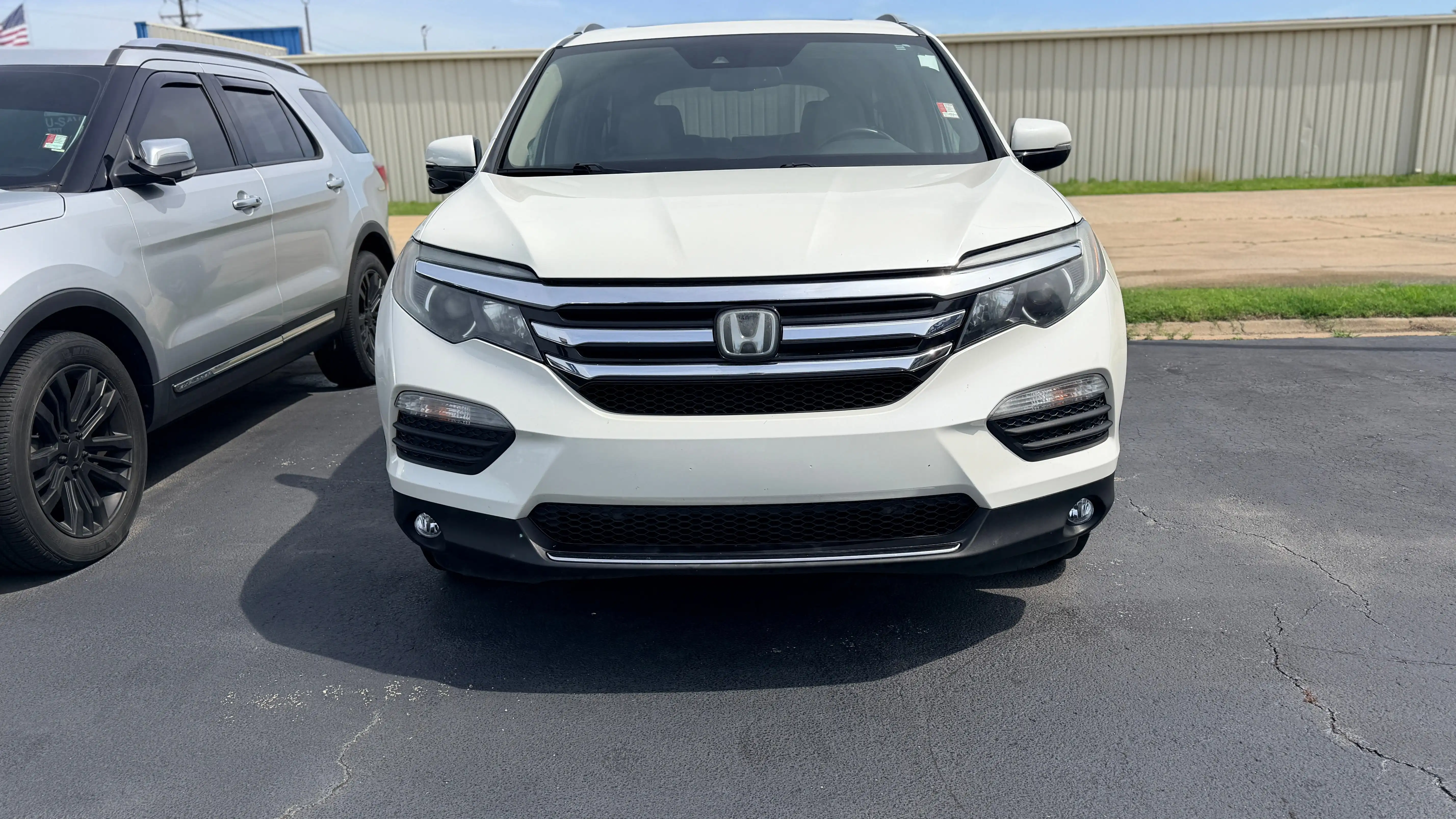 2018 Honda Pilot 2WD Touring's photo