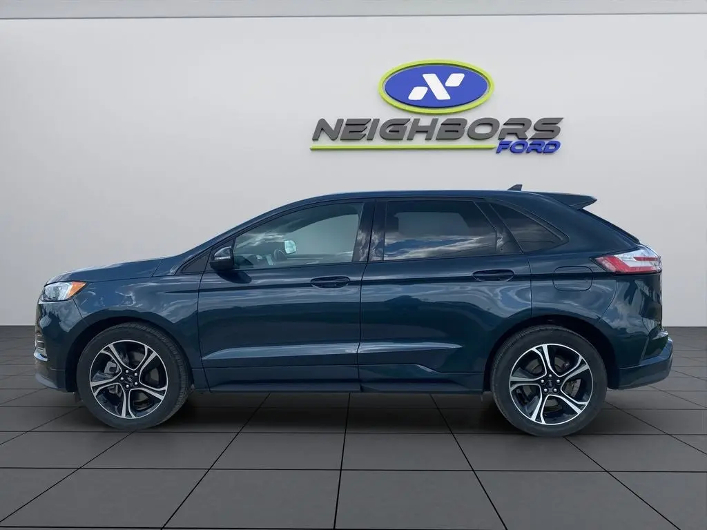 2024 Ford Edge ST AWD photo 3
