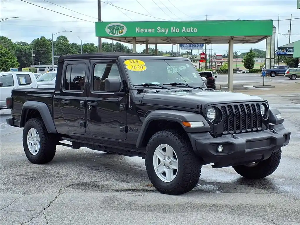 2020 Jeep Gladiator Sport S's photo