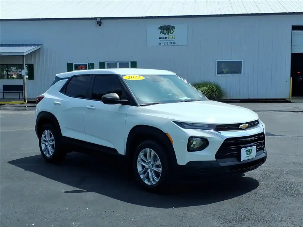 2022 Chevrolet Trailblazer LS's photo