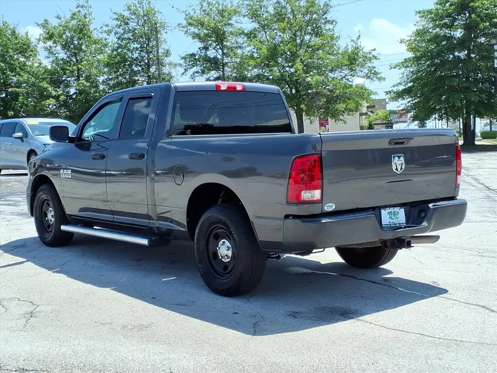2018 RAM 1500 Tradesman Quad Cab 6'4 photo 3