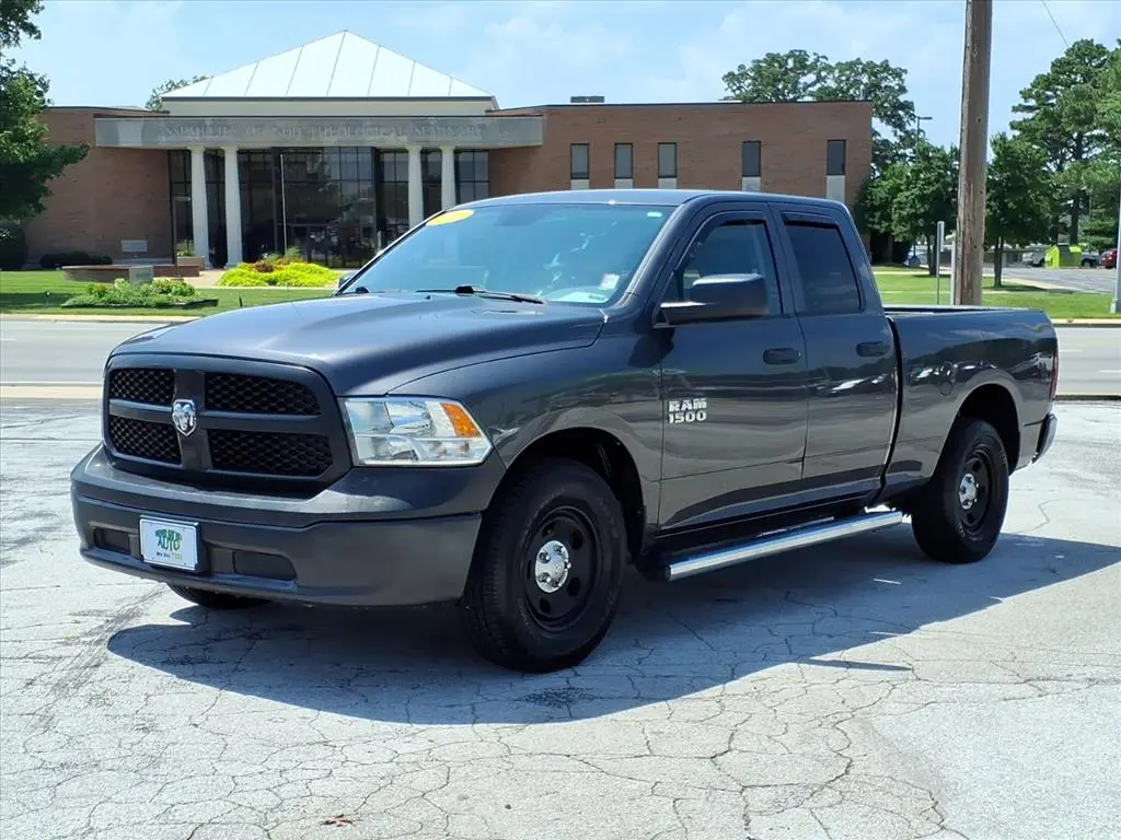 2018 RAM 1500 Tradesman Quad Cab 6'4 photo 4