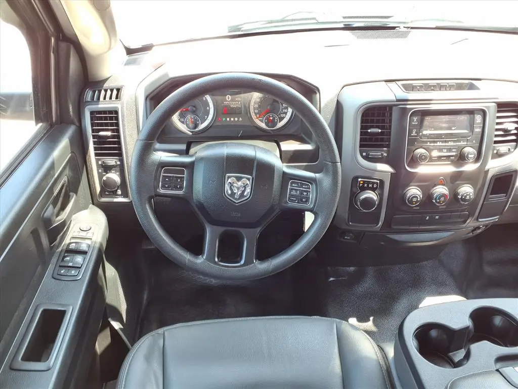 2018 RAM 1500 Tradesman Quad Cab 6'4 photo 5