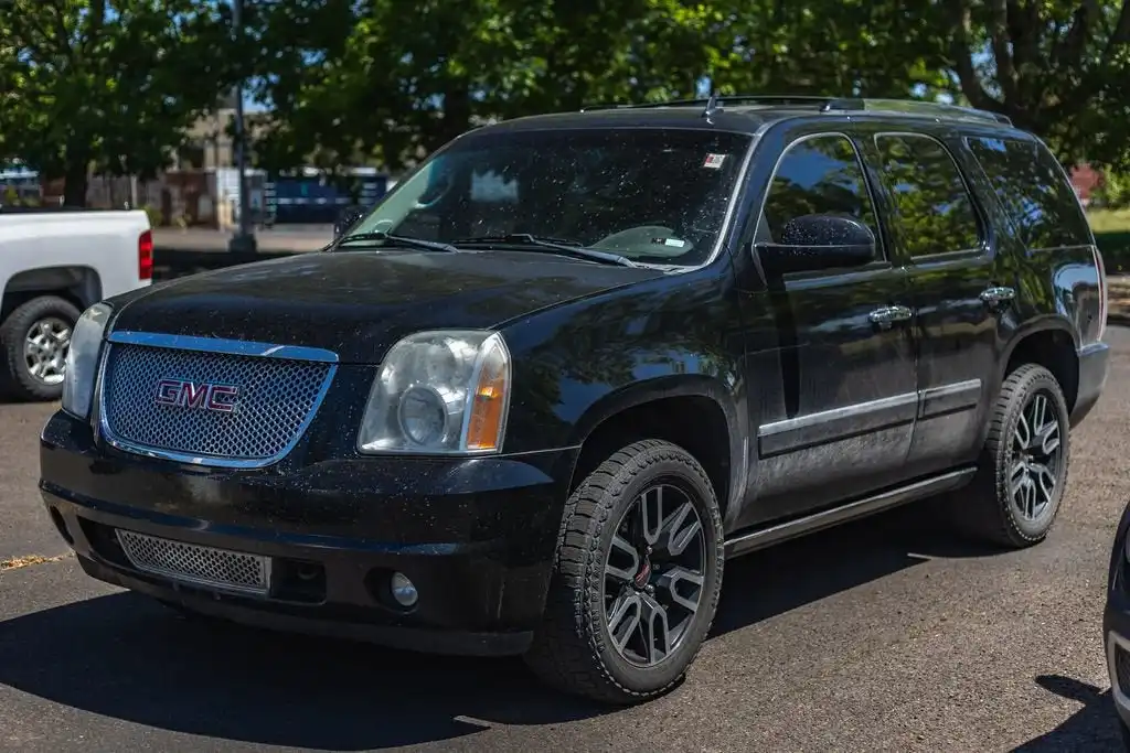 2011 GMC Yukon Denali - AWD's photo