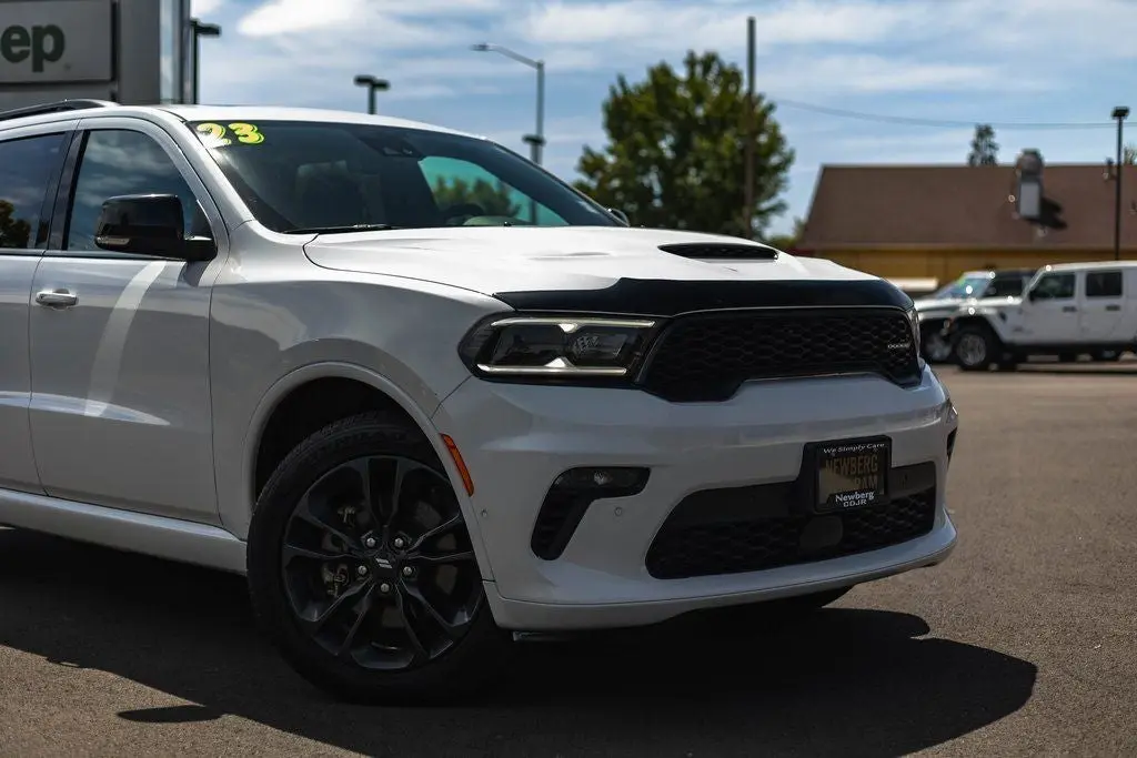 2023 Dodge Durango R/T AWD photo 4