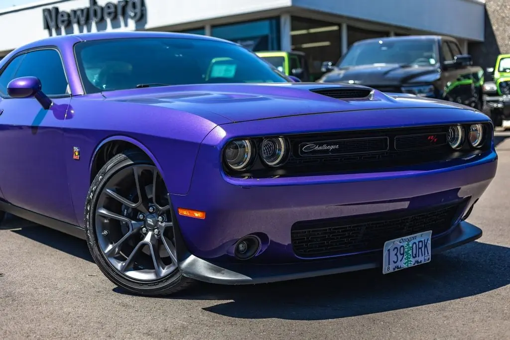 2023 Dodge Challenger R/T Scat Pack photo 3