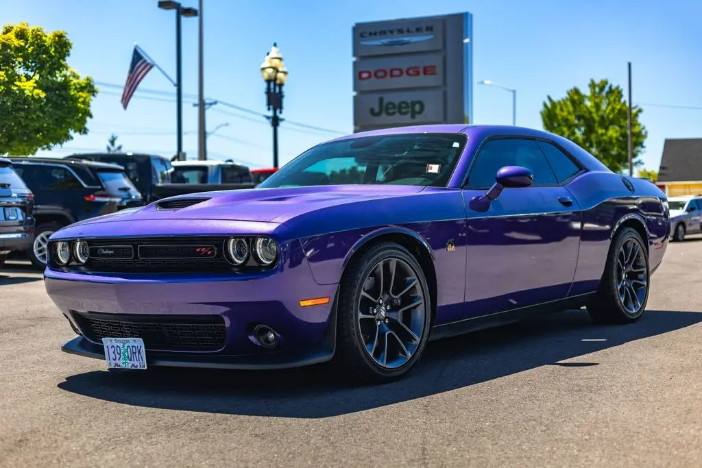 2023 Dodge Challenger R/T Scat Pack photo 4