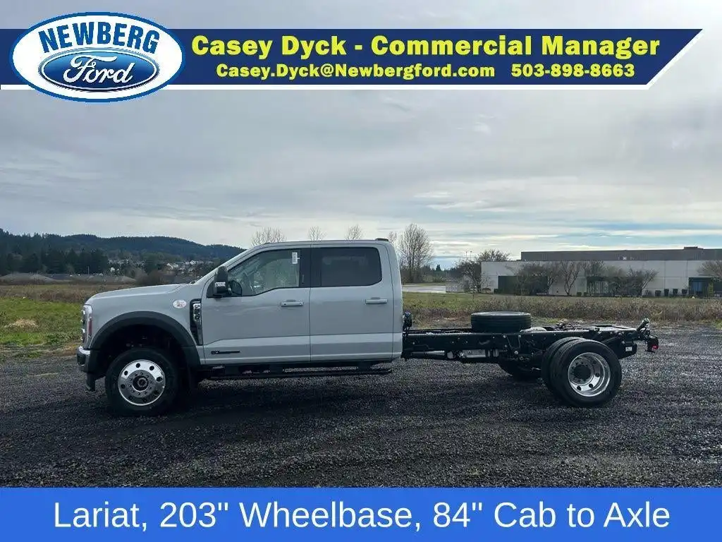 2026 Ford F-550 Lariat 4WD Crew Cab DRW 203 in's photo