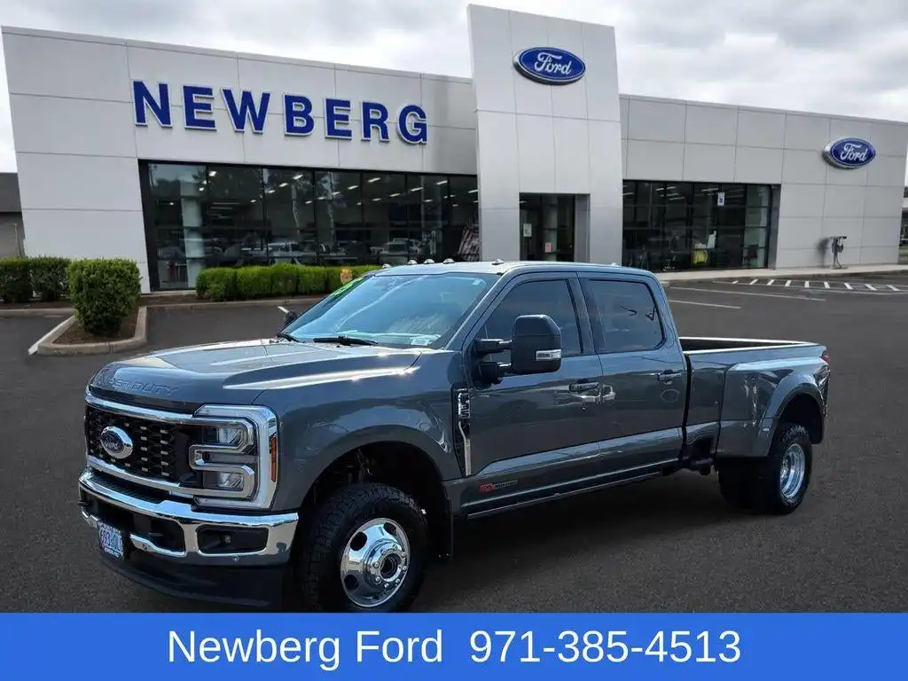 2025 Ford F-350 Lariat 4WD Crew Cab DRW 8' Box's photo