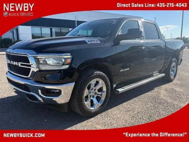 2022 RAM 1500 Big Horn/Lone Star 4WD Crew Cab 5'7's photo