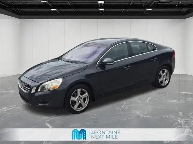 2012 Volvo S60 T5 FWD Auto's photo
