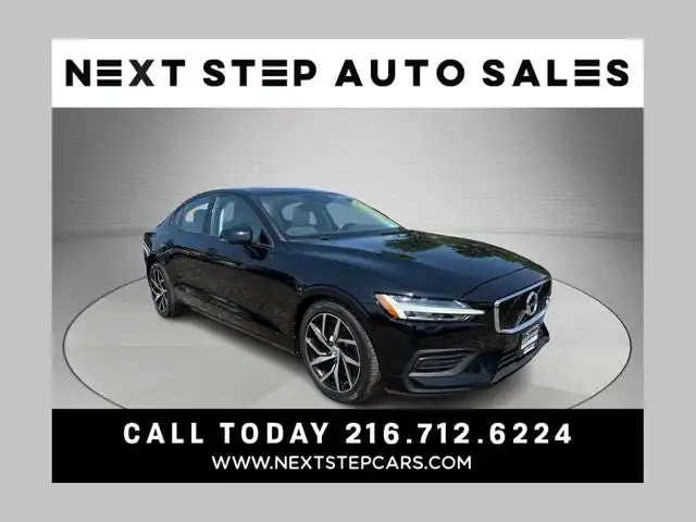 2020 Volvo S60 T6 Momentum AWD's photo