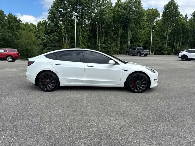 2023 Tesla Model 3 Performance photo 3