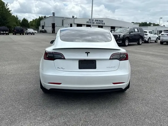 2023 Tesla Model 3 Performance photo 5
