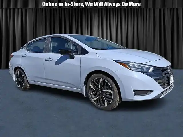 2025 Nissan Versa 1.6 SR CVT's photo