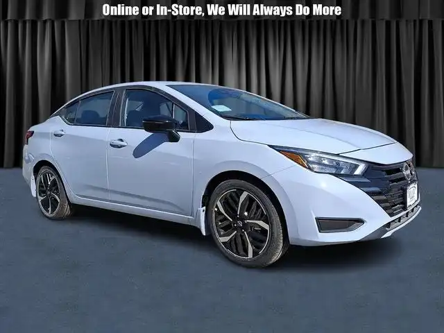 2025 Nissan Versa 1.6 SR CVT's photo