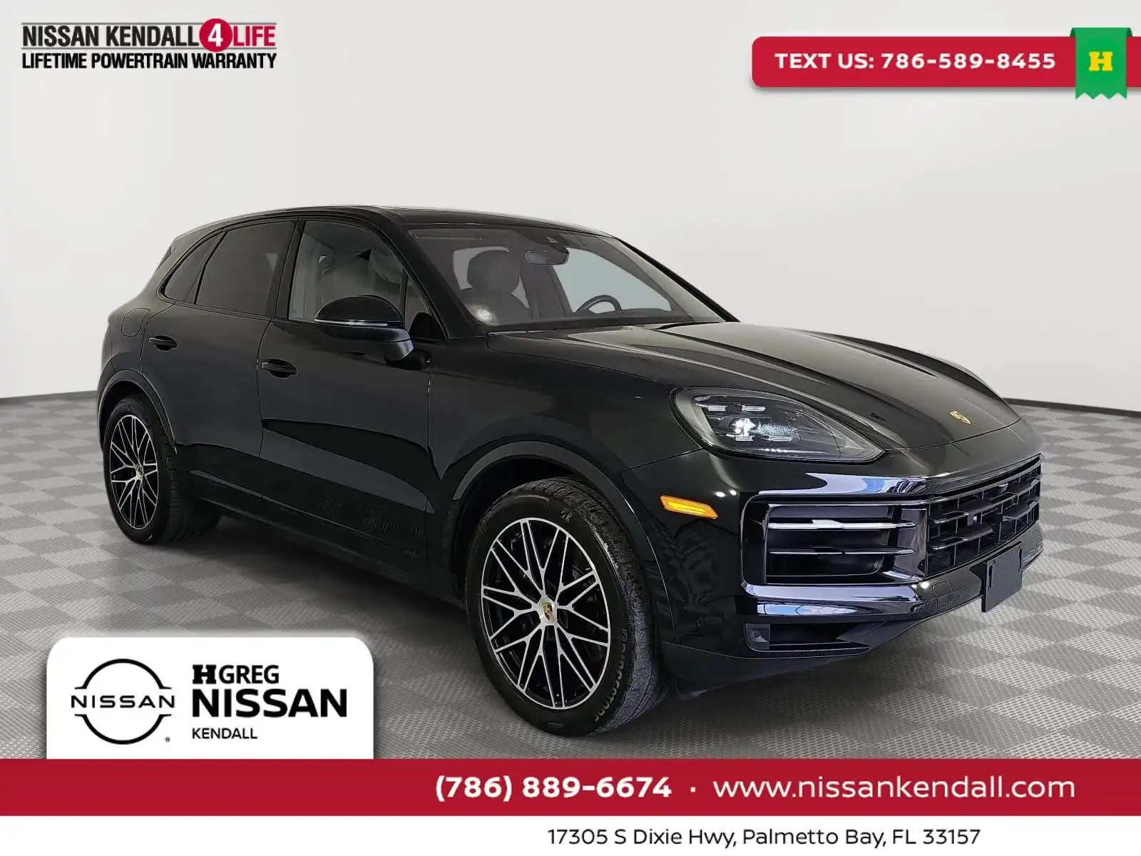 2024 Porsche Cayenne Base's photo
