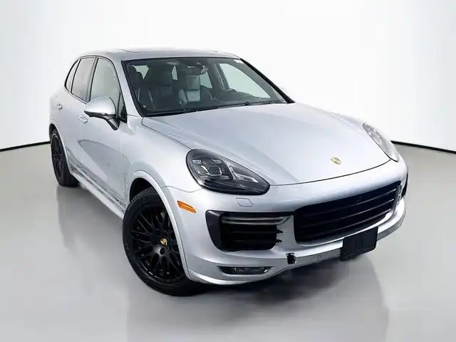 2018 Porsche Cayenne GTS's photo