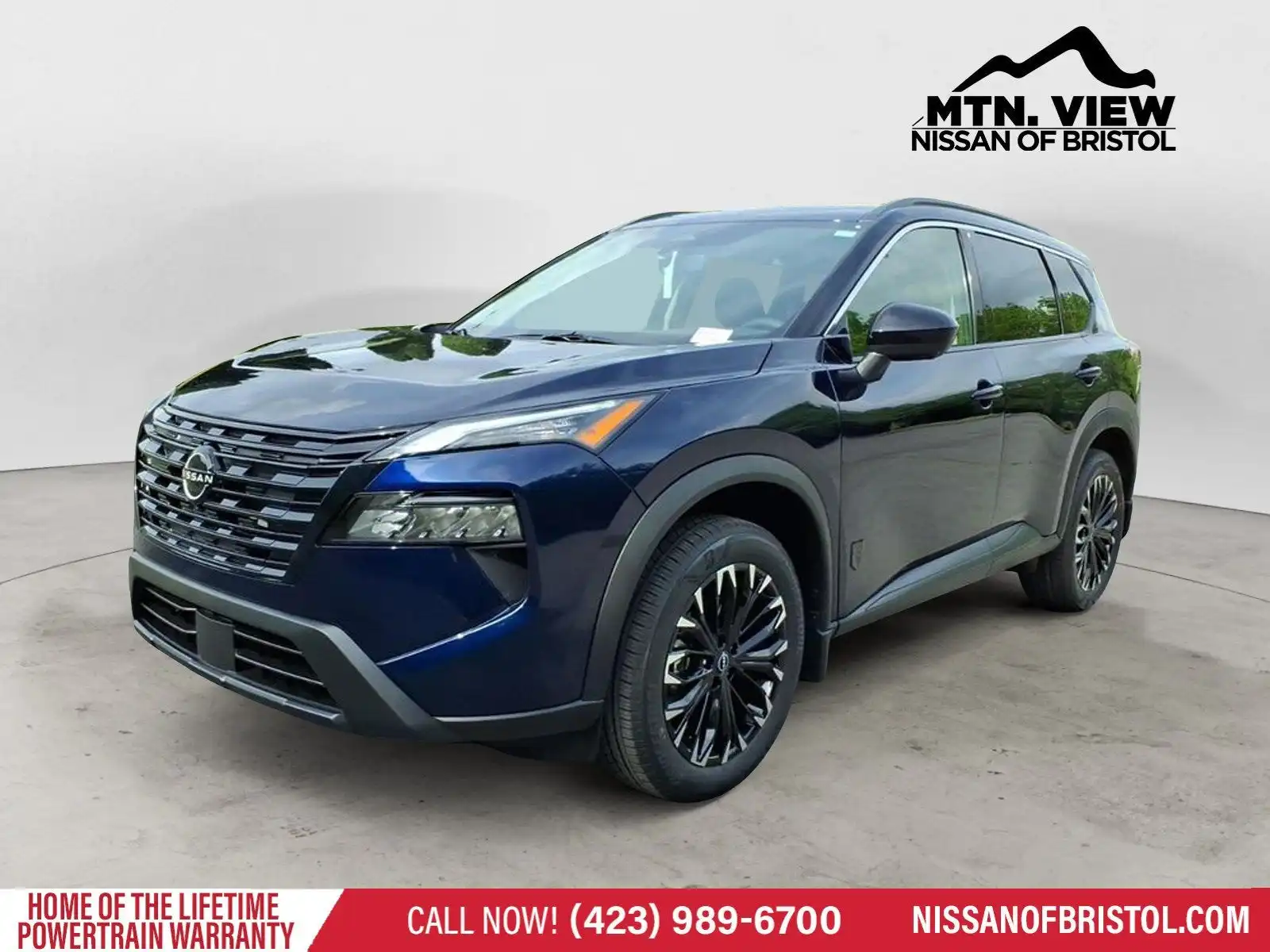 2026 Nissan Rogue Dark Armor AWD's photo