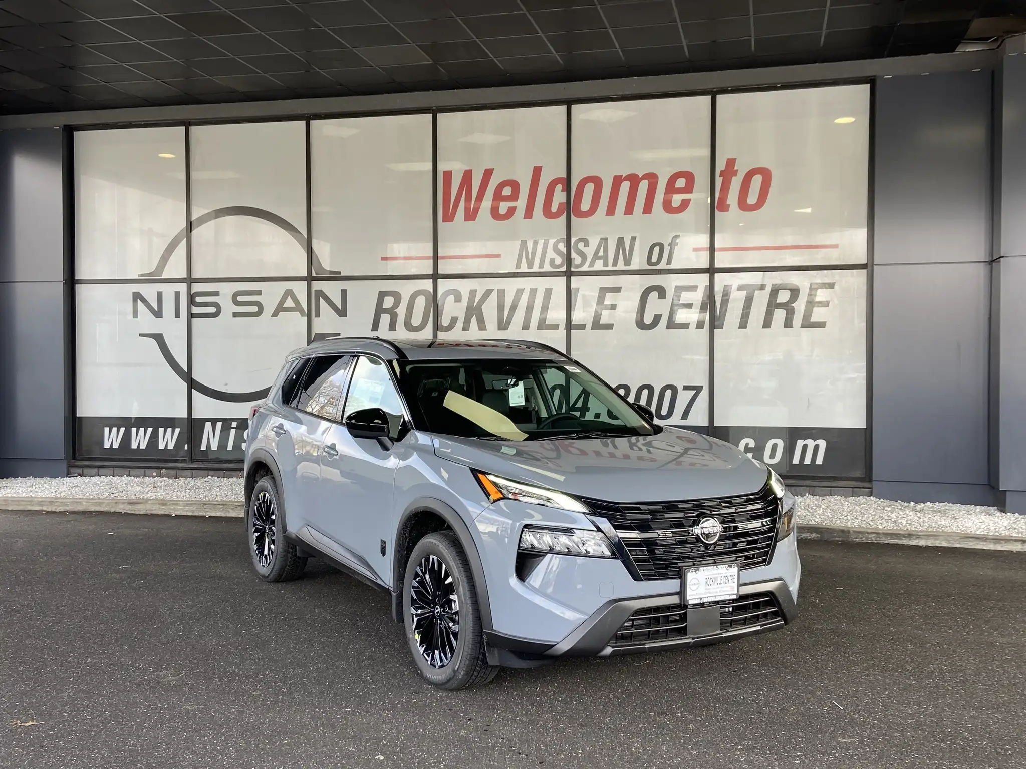 2026 Nissan Rogue Dark Armor's photo