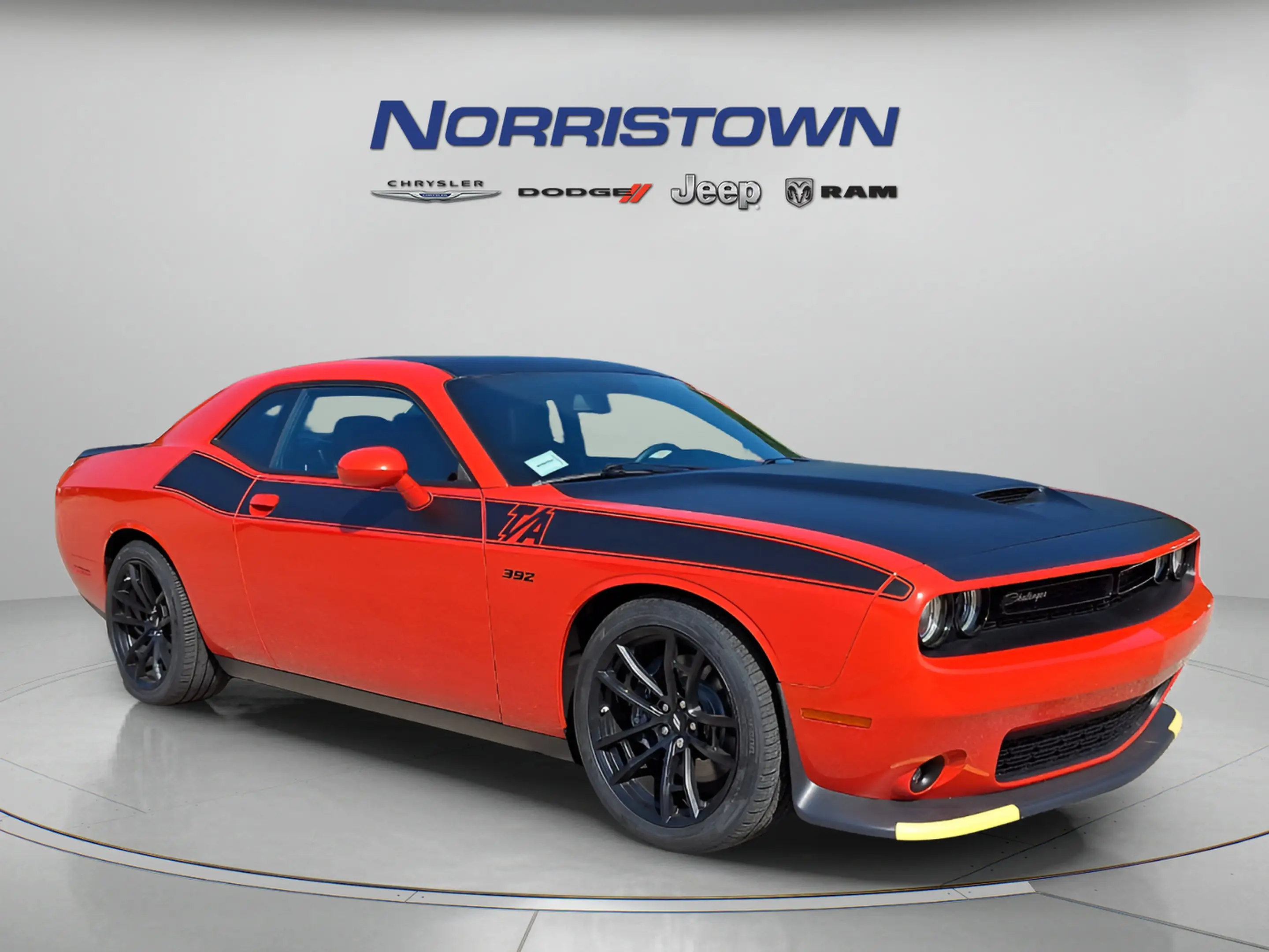 2023 Dodge Challenger R/T Scat Pack photo 1