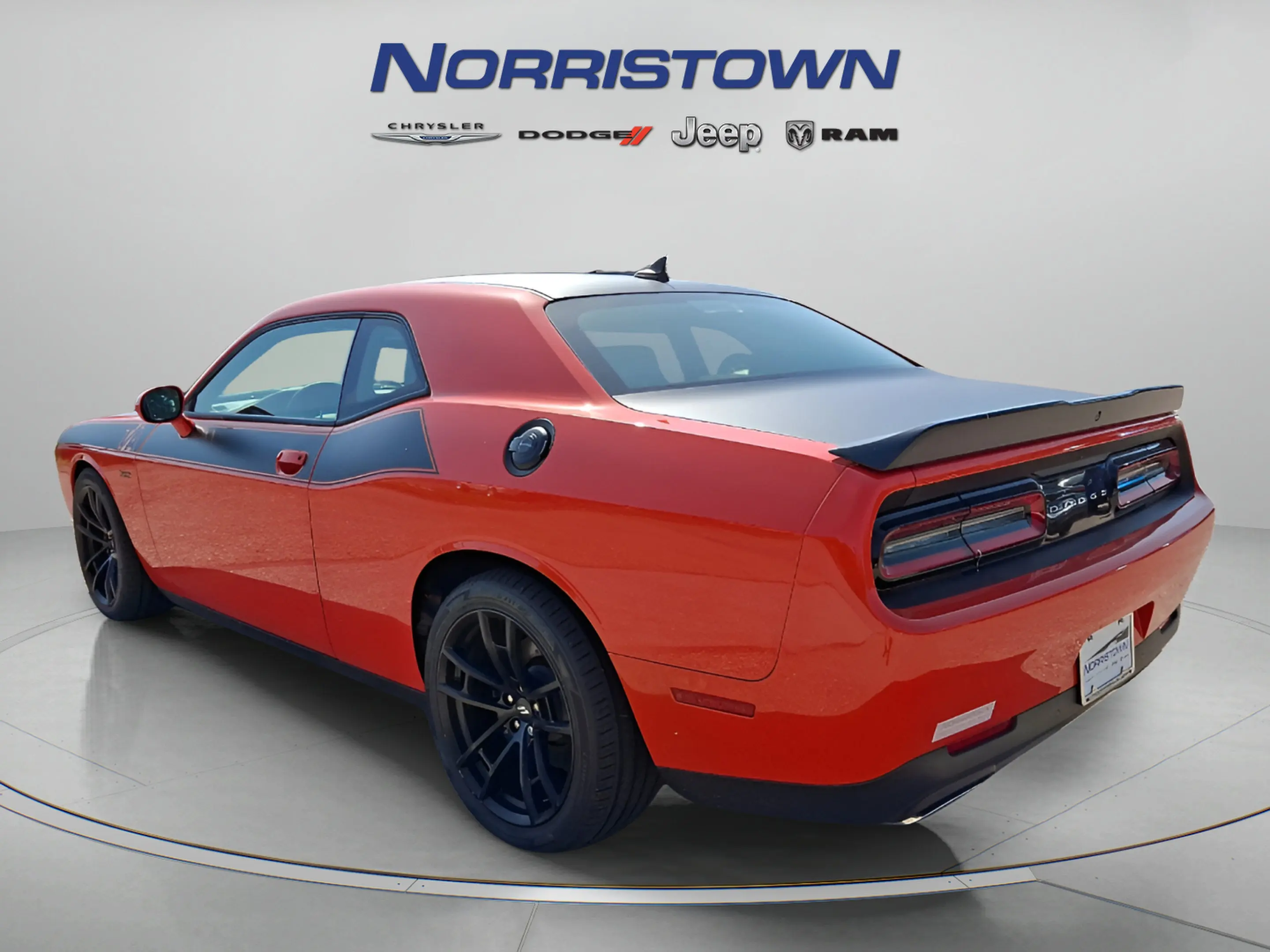 2023 Dodge Challenger R/T Scat Pack photo 4