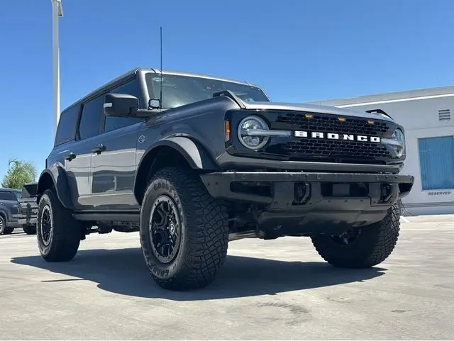 2022 Ford Bronco Wildtrak 4x4 photo 3