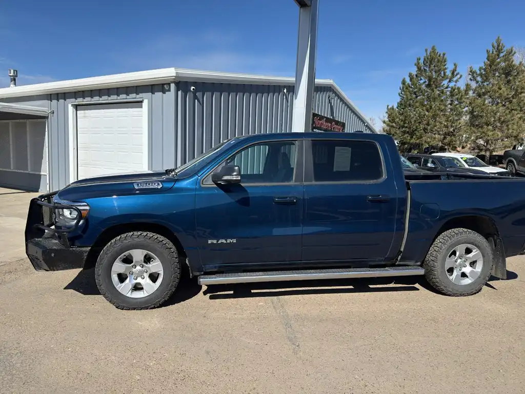 2022 RAM 1500 Big Horn/Lone Star 4x4 Crew Cab 5'7's photo