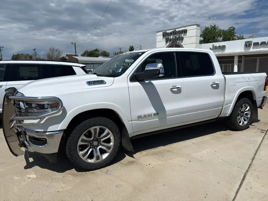 2022 RAM 1500 Longhorn 4x4 Crew Cab 5'7's photo