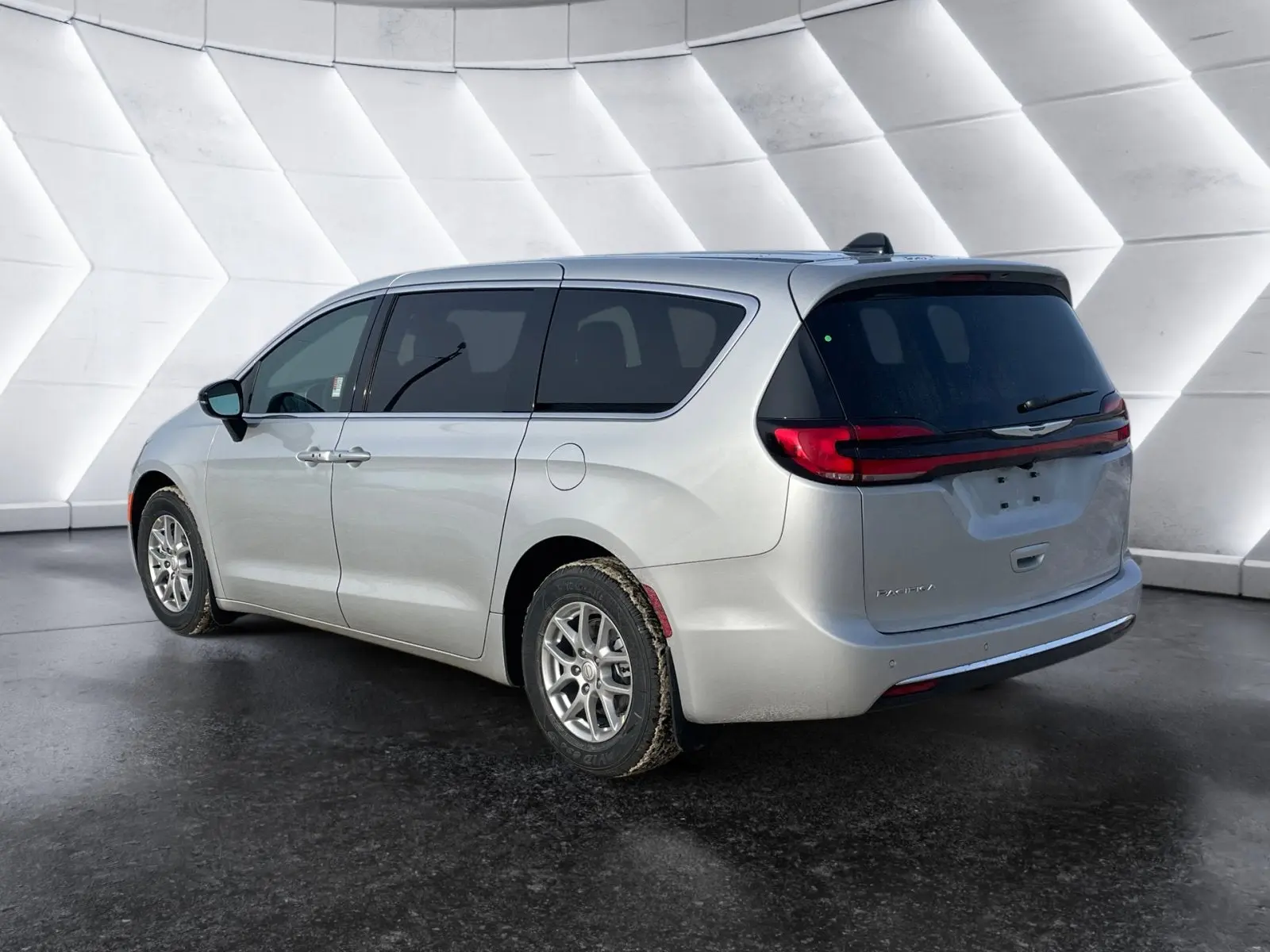 2026 Chrysler Pacifica Select photo 4