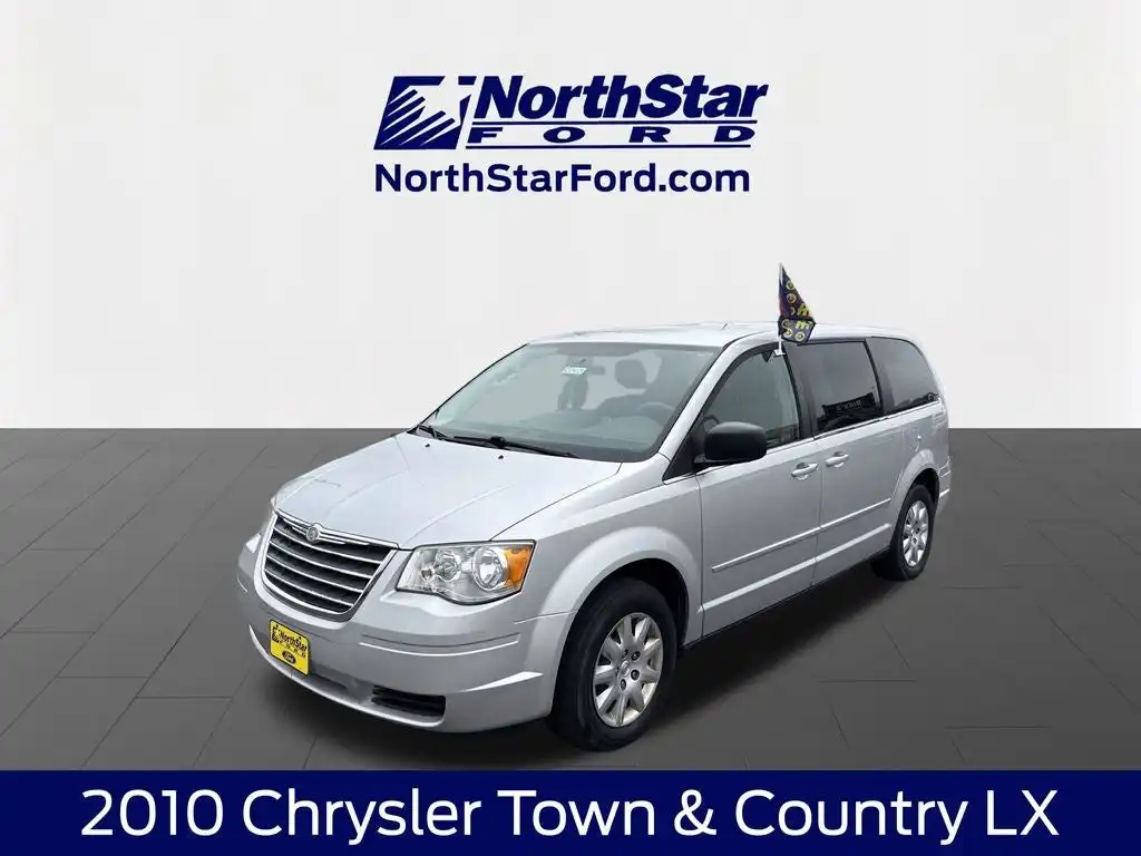 2010 Chrysler Town & Country LX's photo