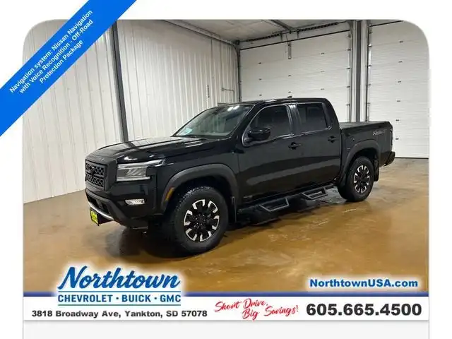 2022 Nissan Frontier PRO-4X Crew Cab 4X4's photo
