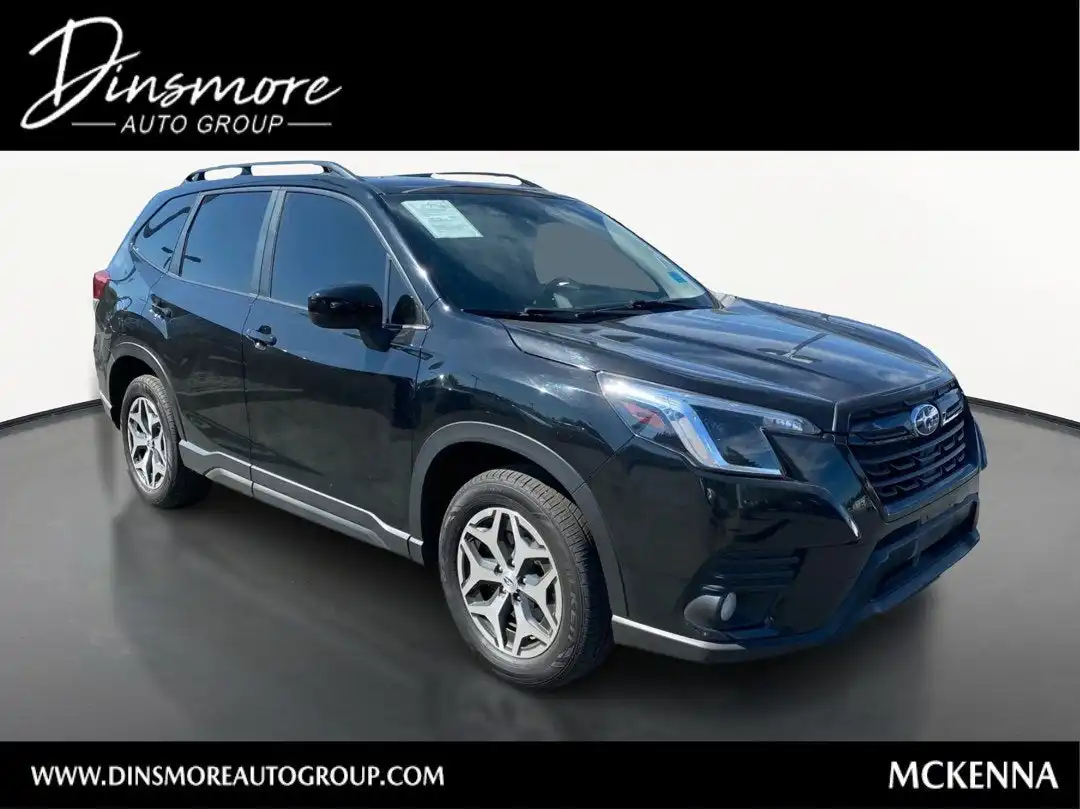2023 Subaru Forester Premium's photo