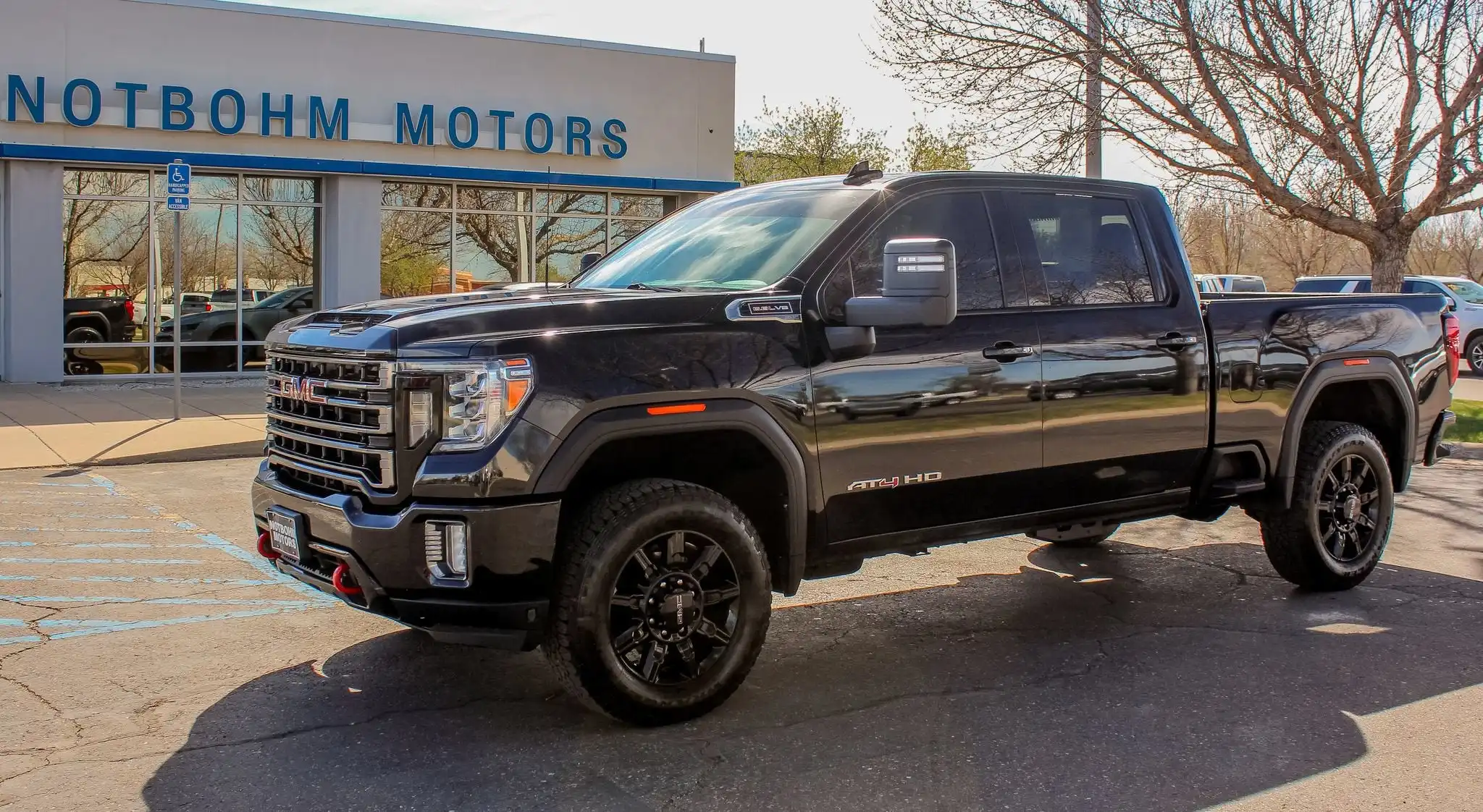 2020 GMC Sierra AT4 4WD Crew Cab Standard Box's photo