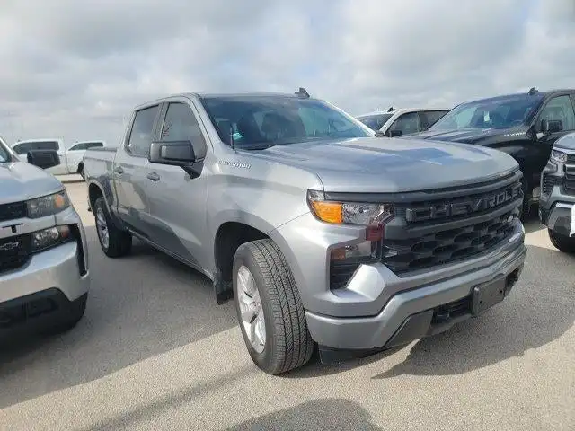2024 Chevrolet Silverado 1500 Custom Crew Cab Short Box's photo