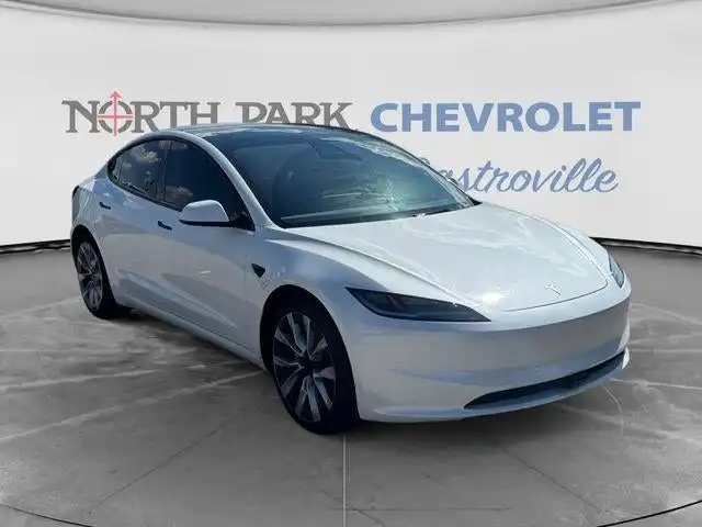 2025 Tesla Model 3 Long Range's photo