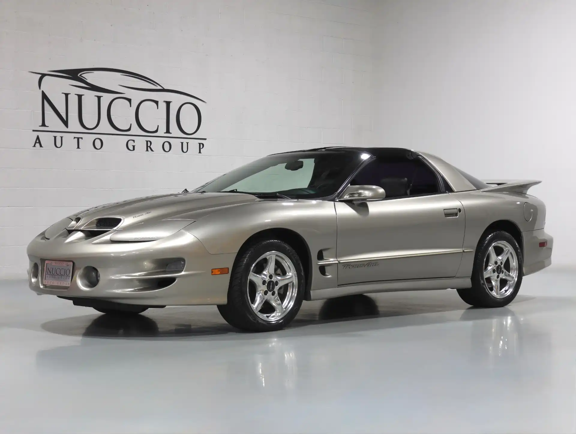 2000 Pontiac Firebird Trans Am's photo
