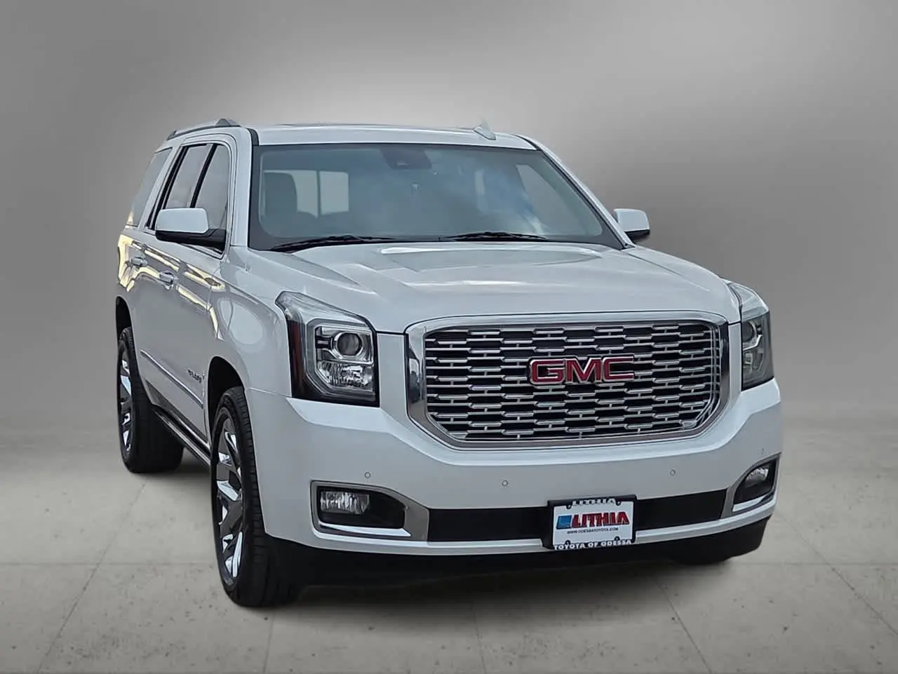 2020 GMC Yukon Denali 4WD photo 3