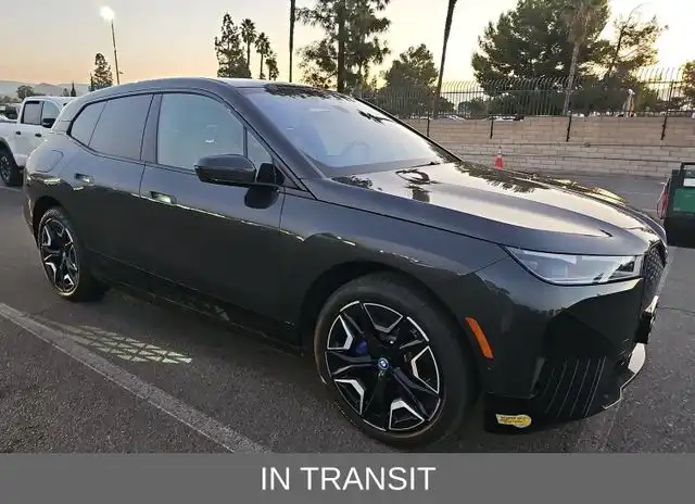 2022 BMW iX xDrive50's photo