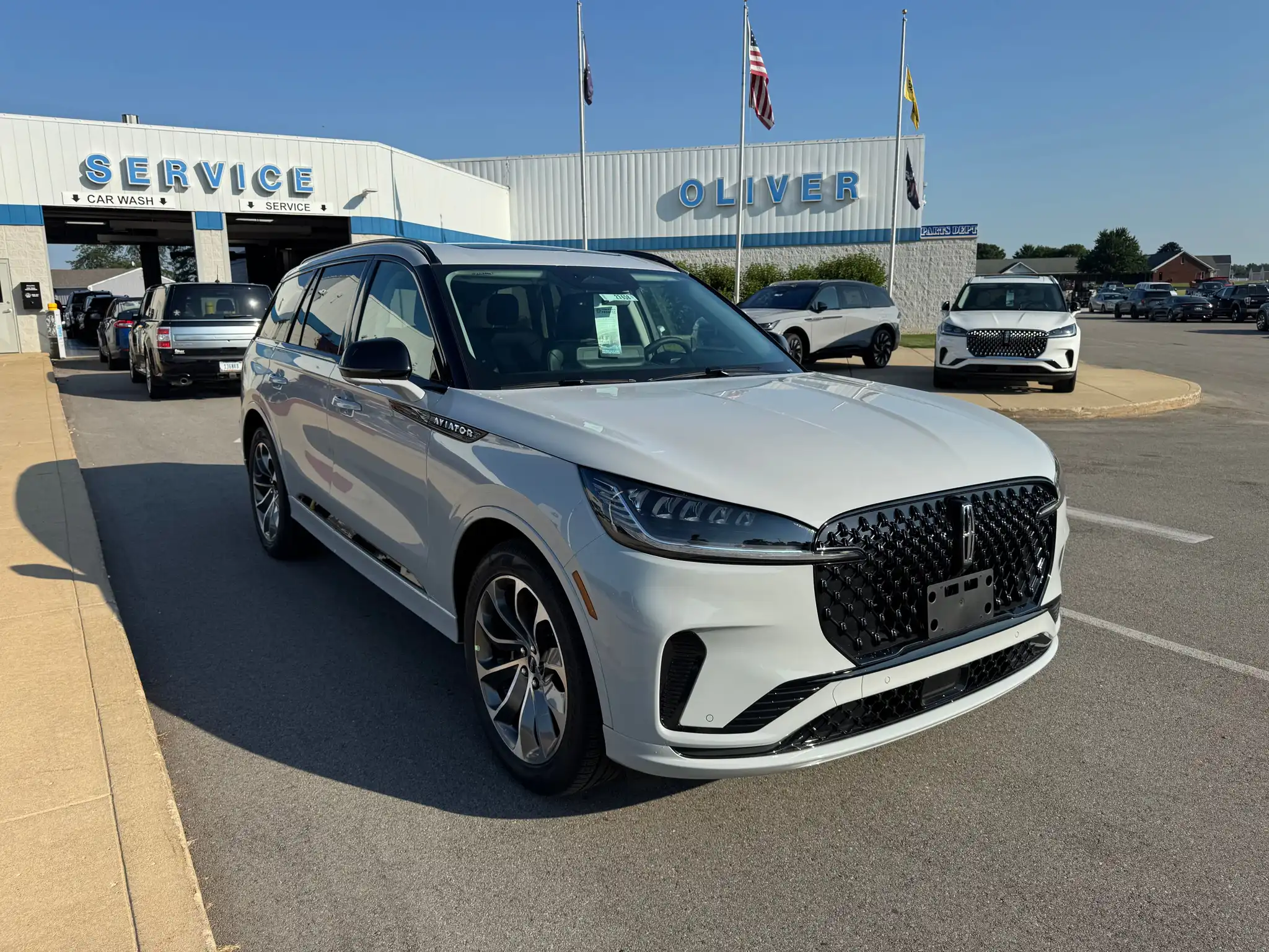 2027 Lincoln Aviator Premiere AWD's photo