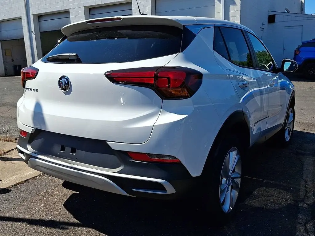 2023 Buick Encore GX Preferred AWD photo 4