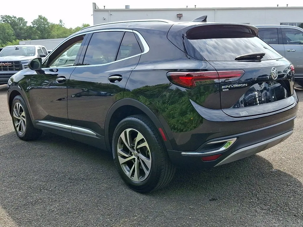 2023 Buick Envision Essence AWD photo 4